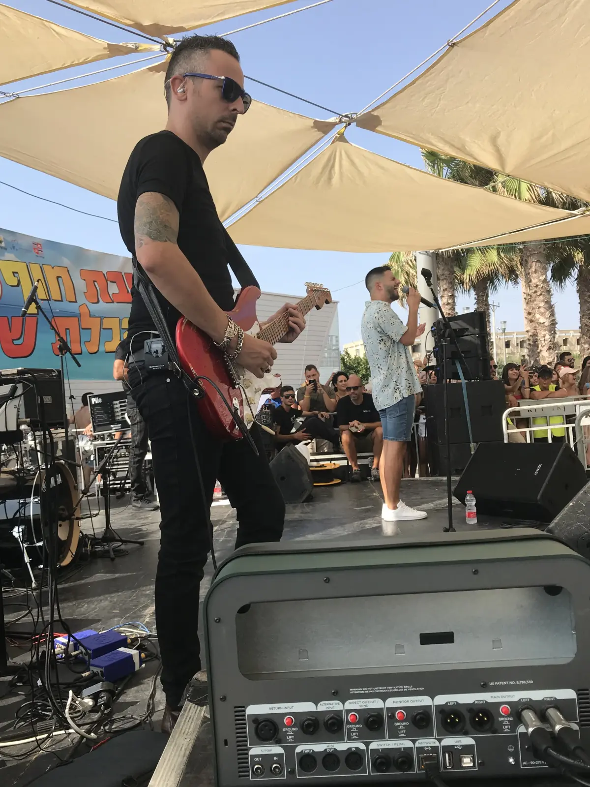 ניהול מוזיקלי וליווי אמנים